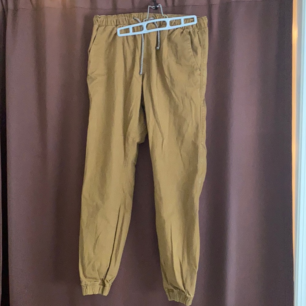 TAN JOGGERS